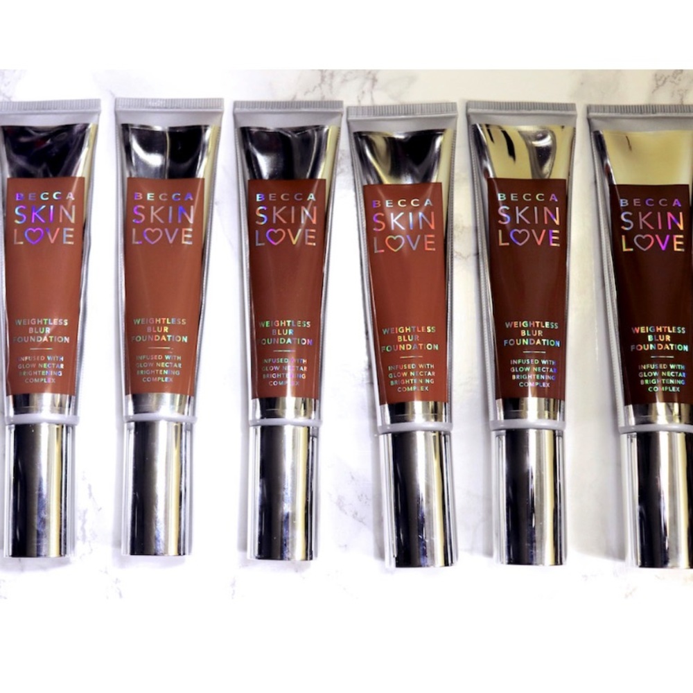 New BECCA’s Skin Love chestnut Blur Foundation - Picture 3 of 8